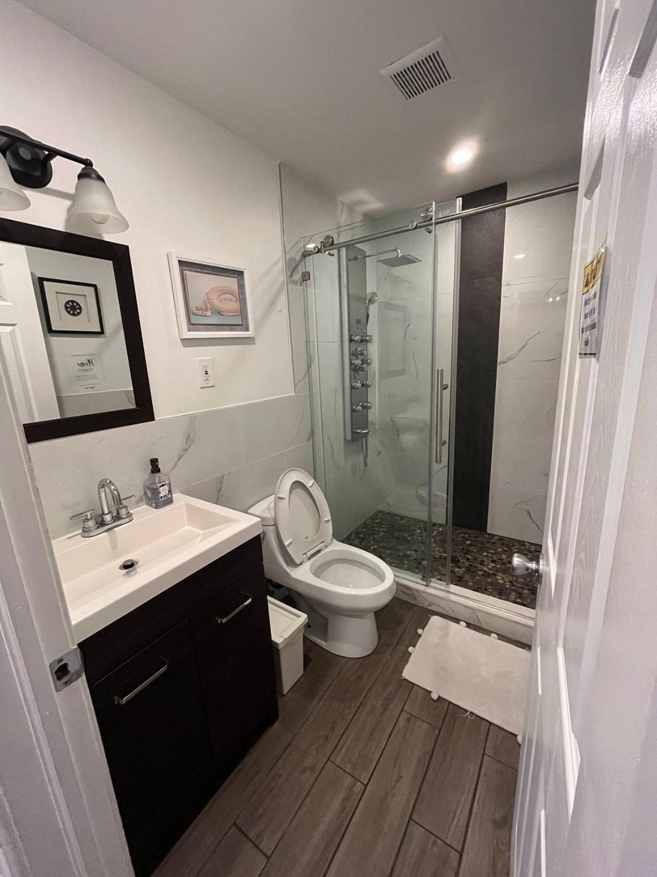 Апартаменты Modern Cozy Unit Near Geno'S & Pat'S Филадельфия Экстерьер фото